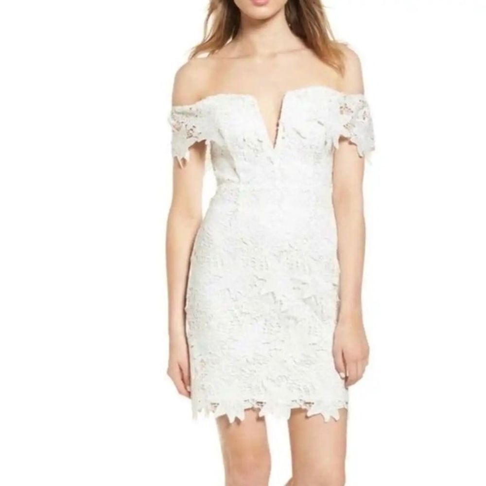 ASTR the Label Size L Daniela White Floral Lace Off Shoulder Mini Dress Womens